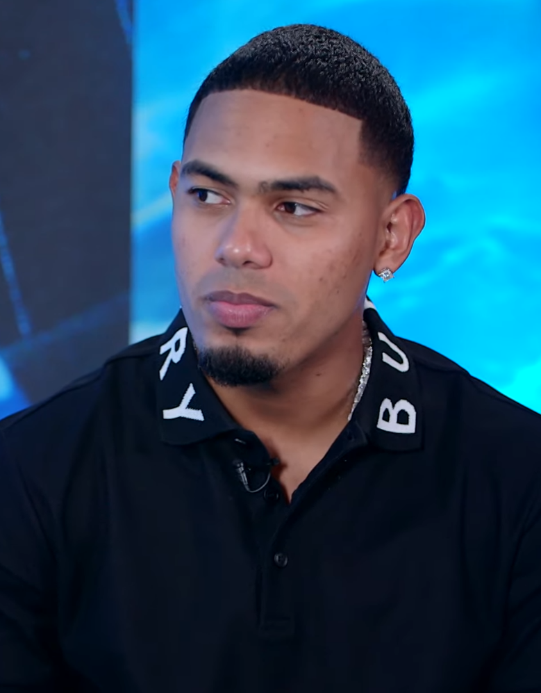 Myke Towers Music Video